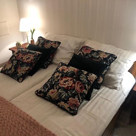Janicsar Garden Apartman Eger Ngoại thất bức ảnh