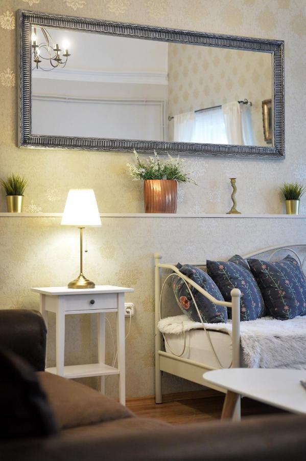 Janicsar Garden Apartman Eger Ngoại thất bức ảnh